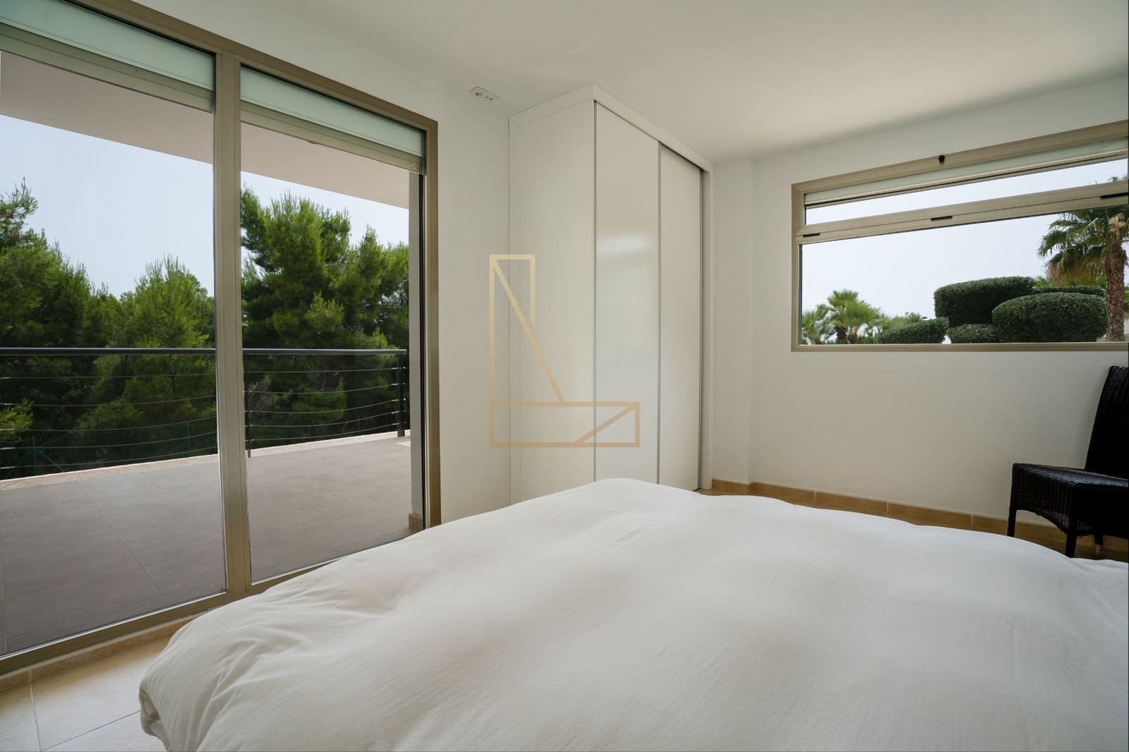 5 bedroom Villa for sale in Altea with pool garage - € 1,100,000 (Ref: 7670623)