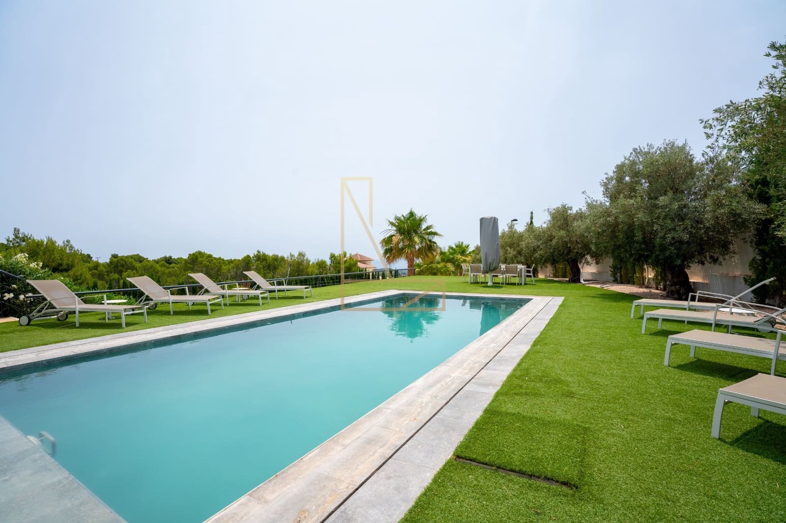 5 bedroom Villa for sale in Altea with pool garage - € 1,100,000 (Ref: 7670623)