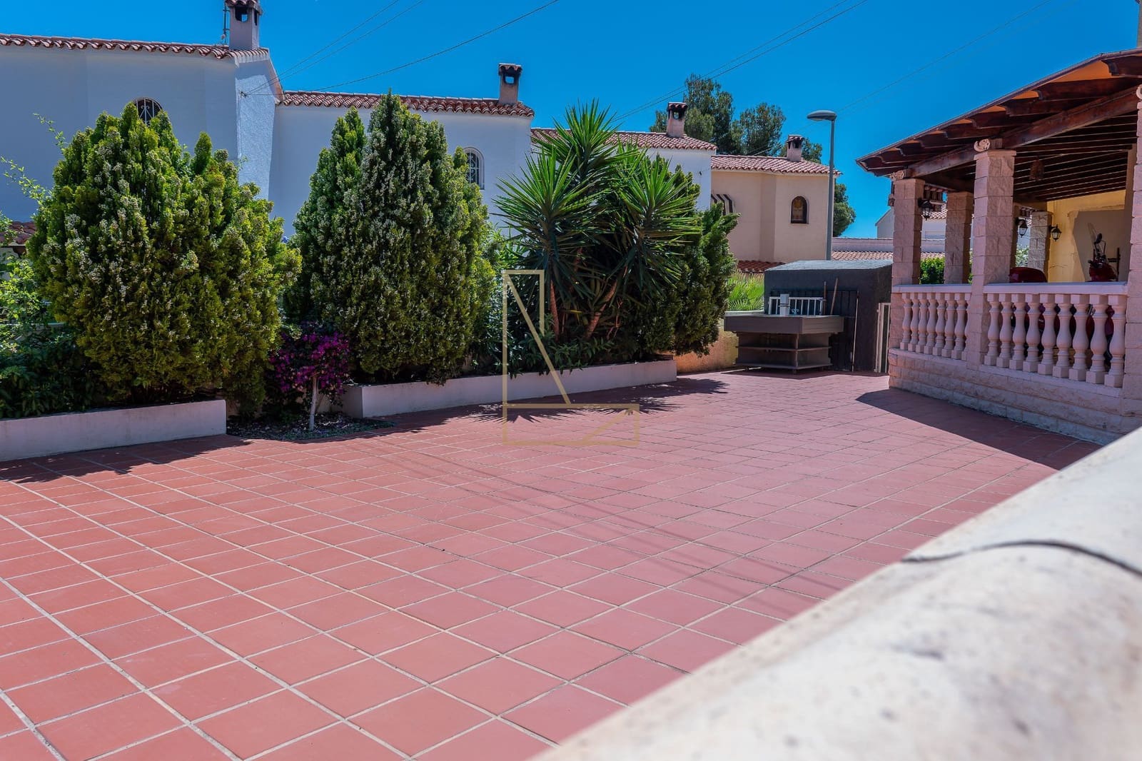 Chalet de 4 habitaciones en La Nucia en venta con garaje - 395.000 € (Ref: 7731829)