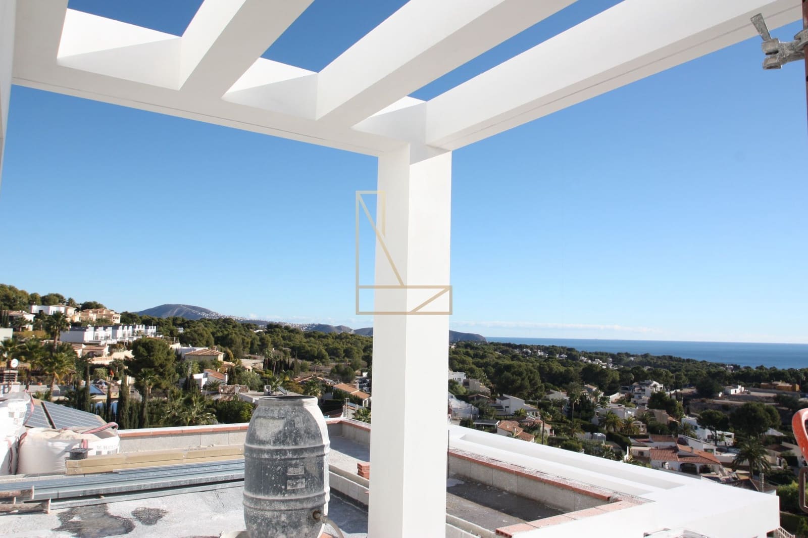 Chalet de 4 habitaciones en Calpe / Calp en venta con piscina garaje - 1.985.000 € (Ref: 8059678)