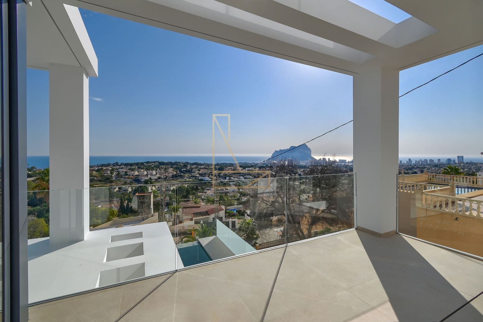 Chalet de 4 habitaciones en Calpe / Calp en venta con piscina garaje - 1.985.000 € (Ref: 8059678)