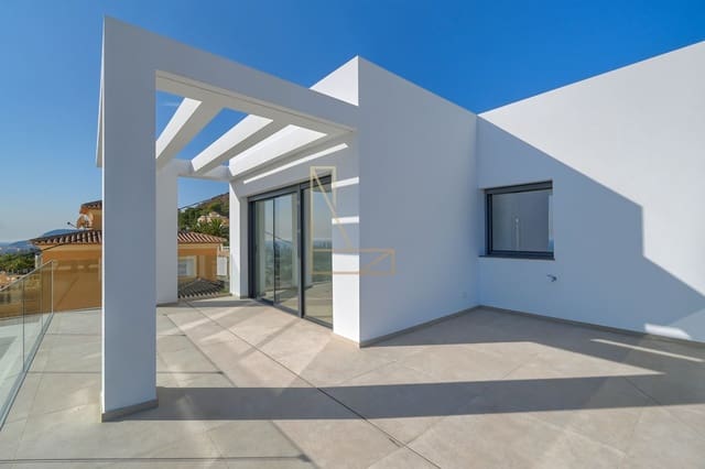 4 Zimmer Villa zu verkaufen in Calpe / Calp mit Pool Garage - 1.985.000 € (Ref: 8059678)