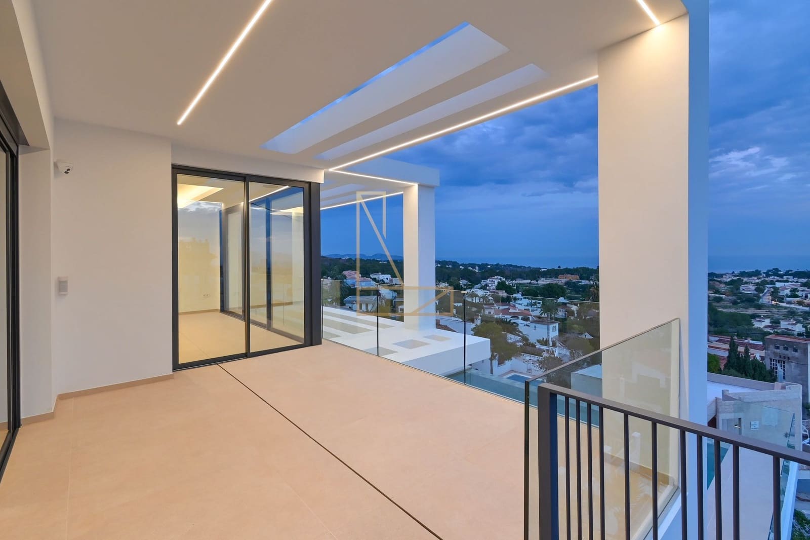 Chalet de 4 habitaciones en Calpe / Calp en venta con piscina garaje - 1.985.000 € (Ref: 8059678)