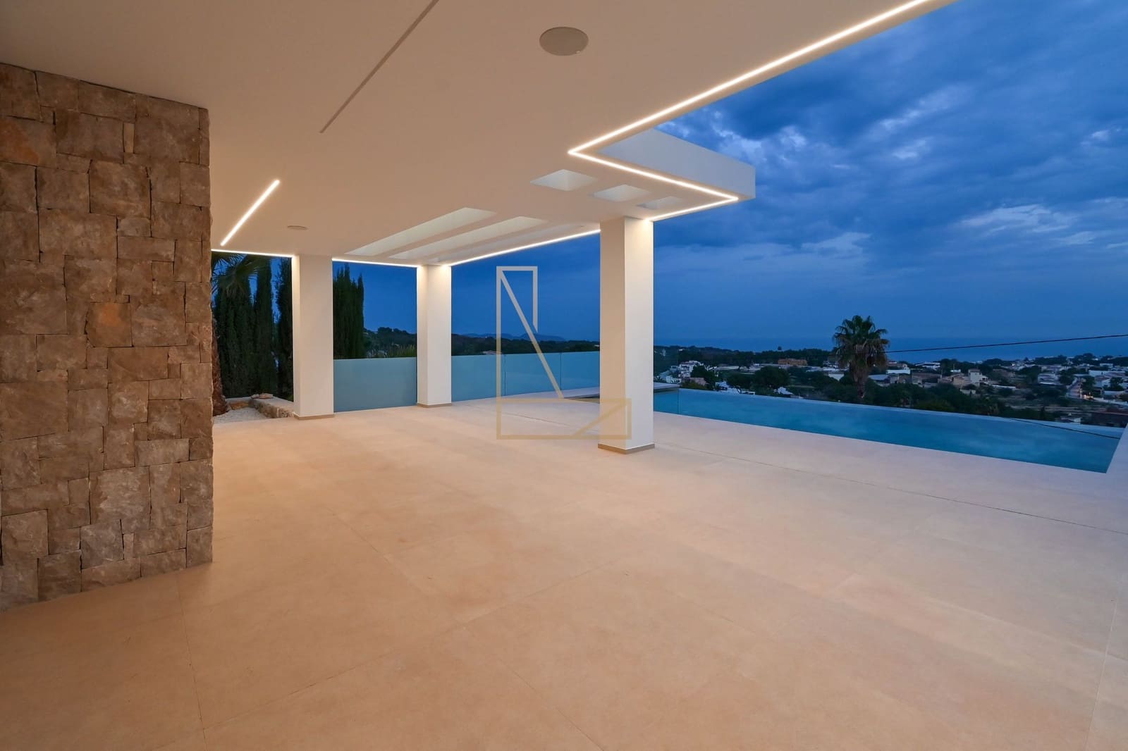 Chalet de 4 habitaciones en Calpe / Calp en venta con piscina garaje - 1.985.000 € (Ref: 8059678)