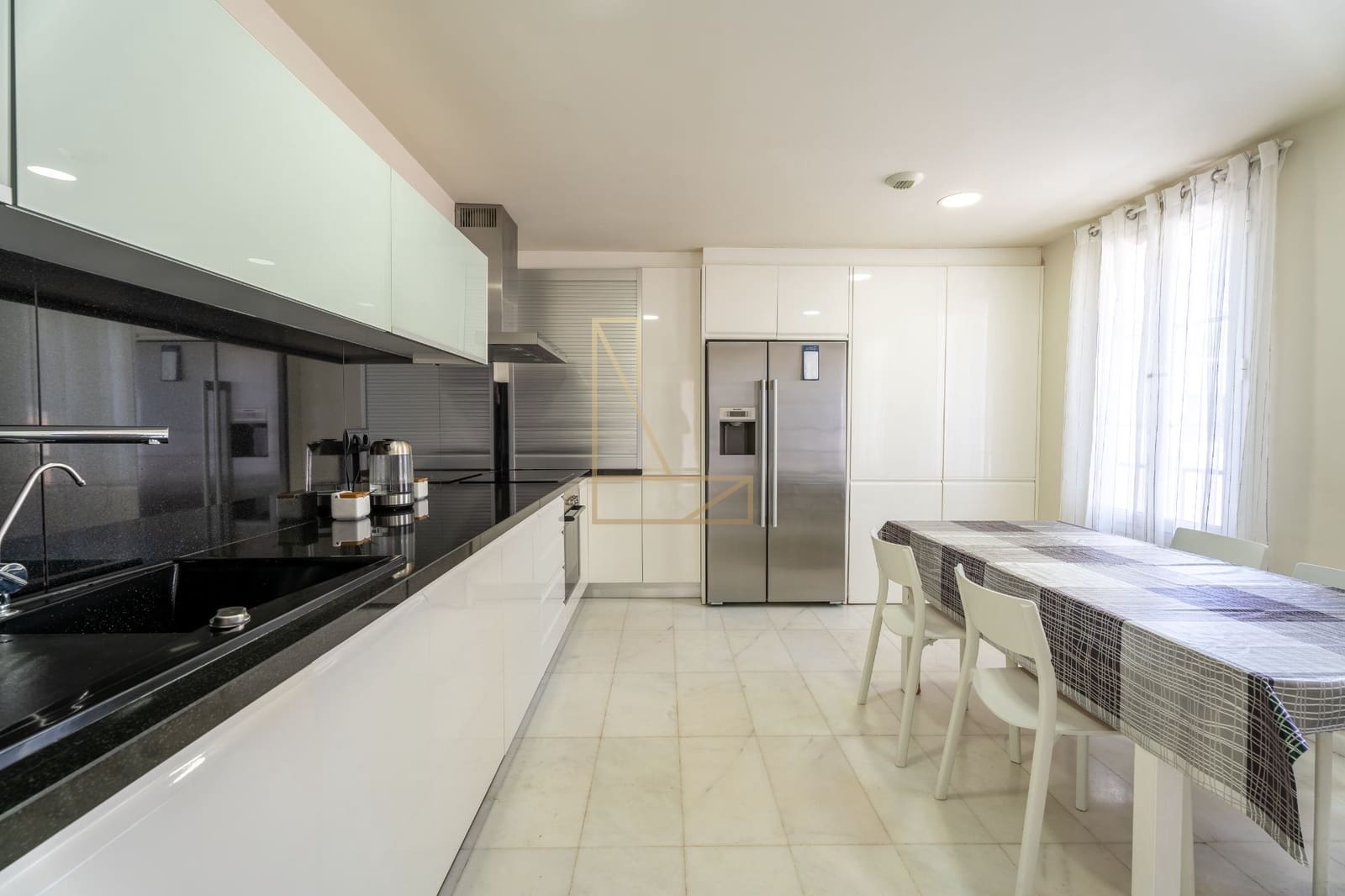 4 sovrum Villa till salu i Finestrat med pool garage - 810 000 € (Ref: 8370562)