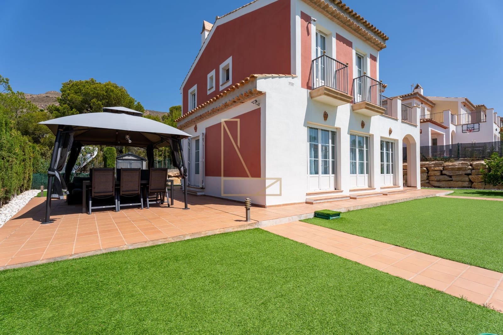 4 sovrum Villa till salu i Finestrat med pool garage - 810 000 € (Ref: 8370562)