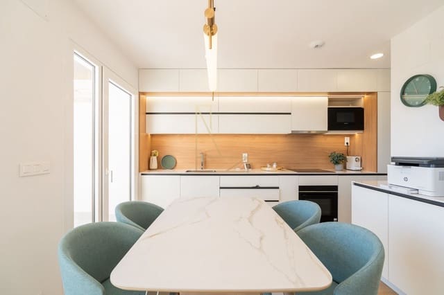 4 soverom Kjedet enebolig til salgs i La Nucia med svømmebasseng garasje - € 427 000 (Ref: 8590314)