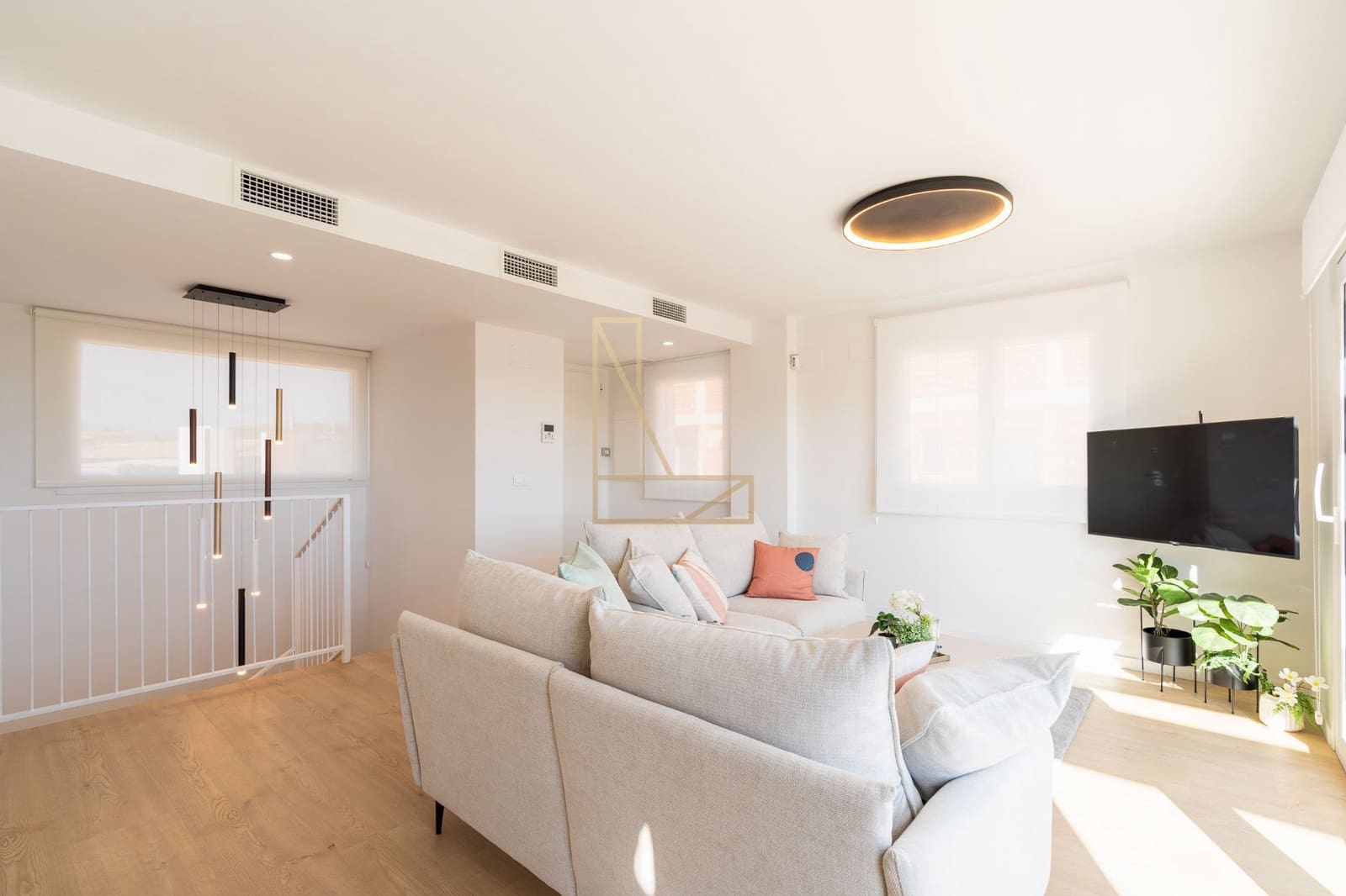 4 soveværelse Semi-Rækkehus til salg i La Nucia med swimmingpool garage - € 427.000 (Ref: 8590314)