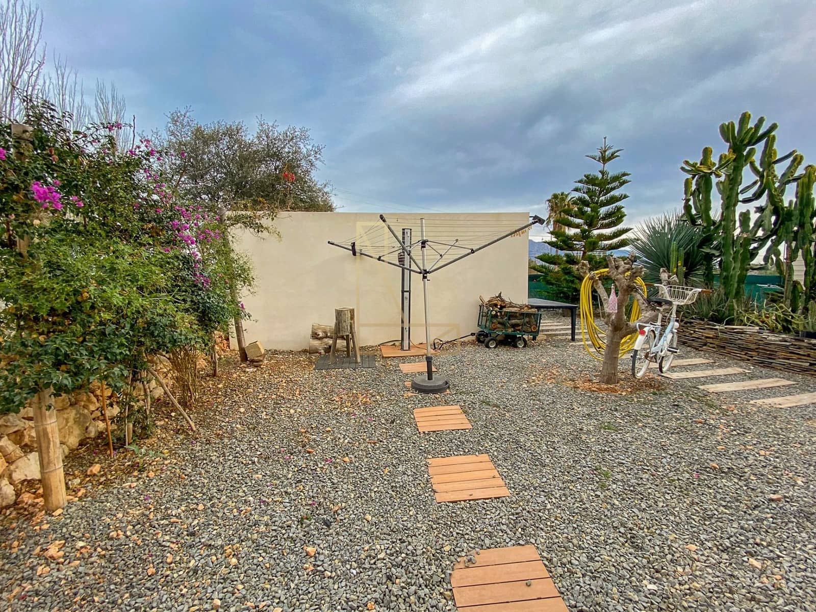 3 bedroom Villa for sale in Polop with pool garage - € 845,000 (Ref: 8601244)