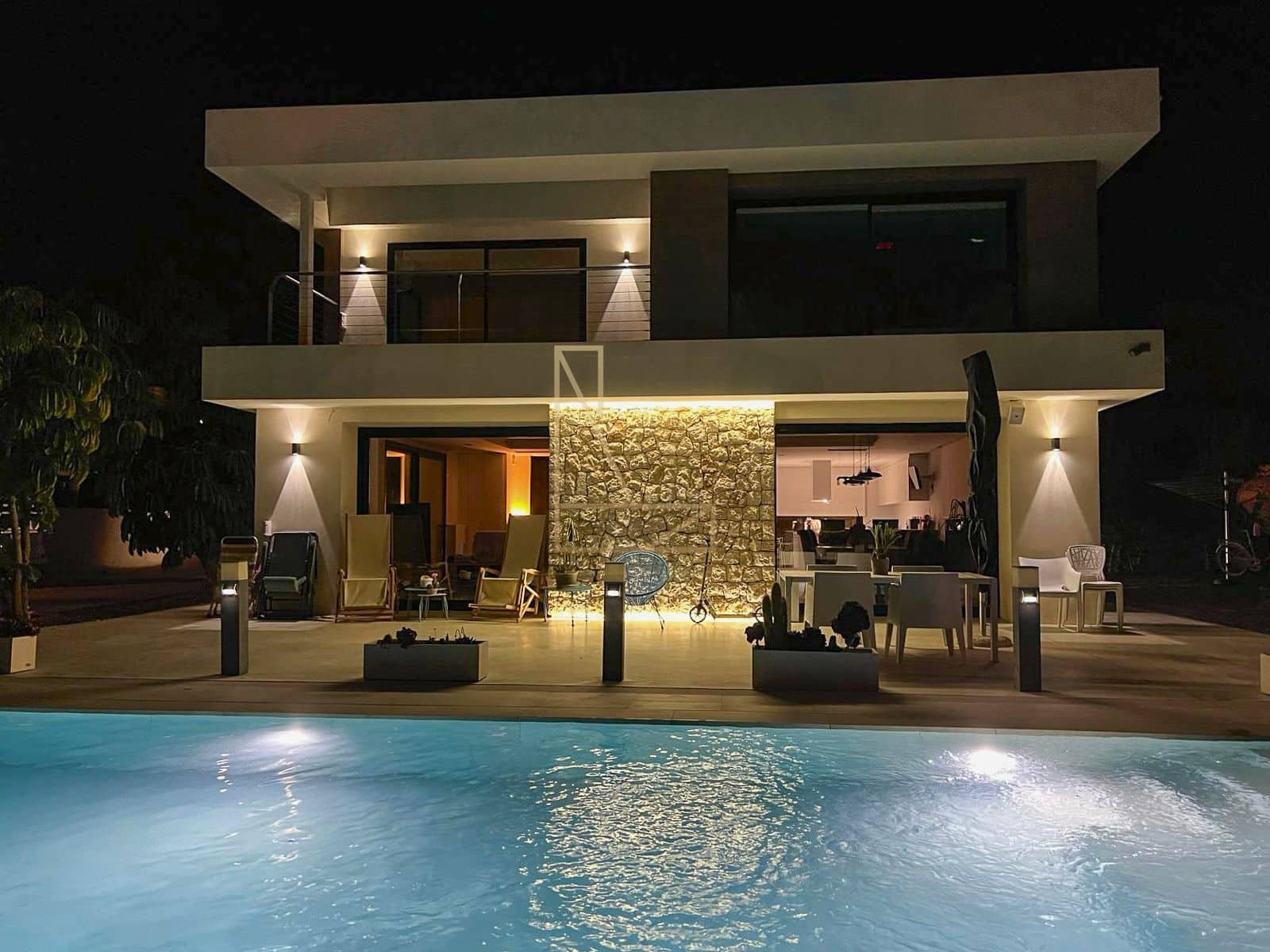 3 bedroom Villa for sale in Polop with pool garage - € 845,000 (Ref: 8601244)