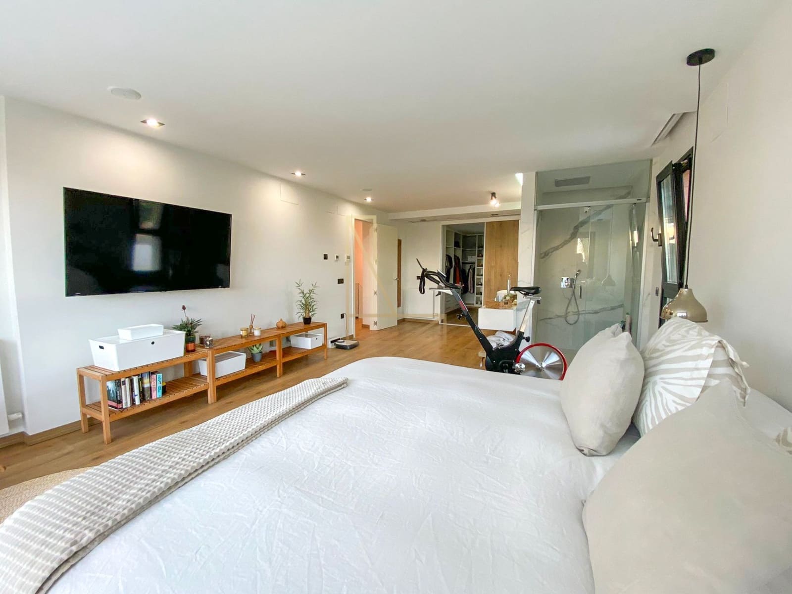 3 bedroom Villa for sale in Polop with pool garage - € 845,000 (Ref: 8601244)