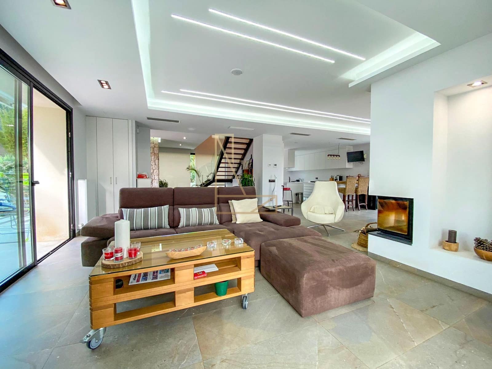 3 bedroom Villa for sale in Polop with pool garage - € 845,000 (Ref: 8601244)