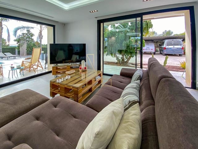 3 soverom Villa til salgs i Polop med svømmebasseng garasje - € 845 000 (Ref: 8601244)