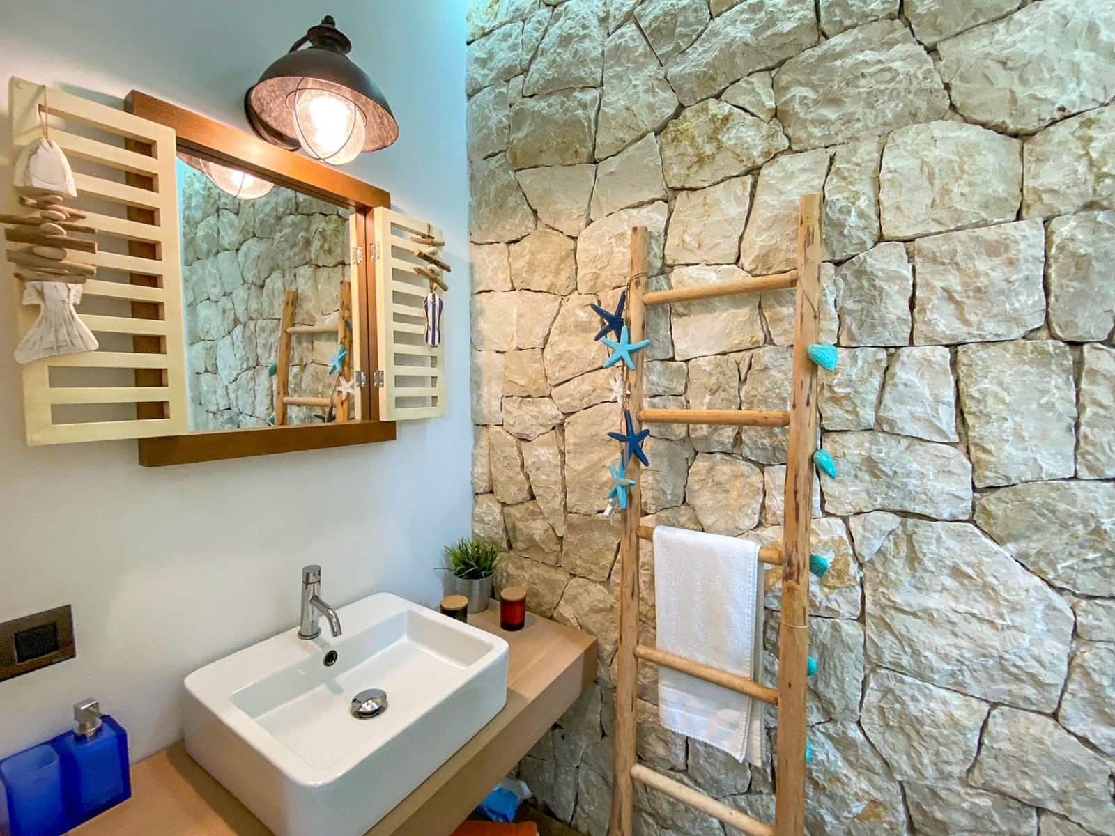 3 bedroom Villa for sale in Polop with pool garage - € 845,000 (Ref: 8601244)