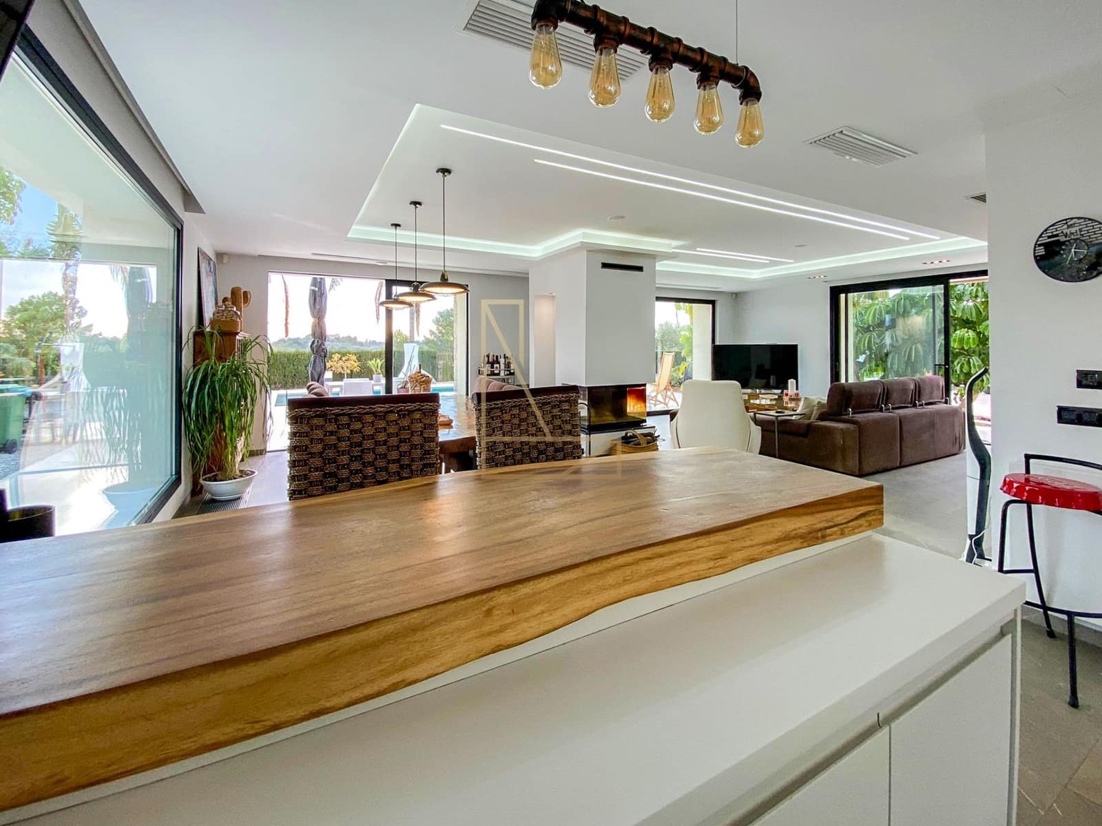 3 bedroom Villa for sale in Polop with pool garage - € 845,000 (Ref: 8601244)