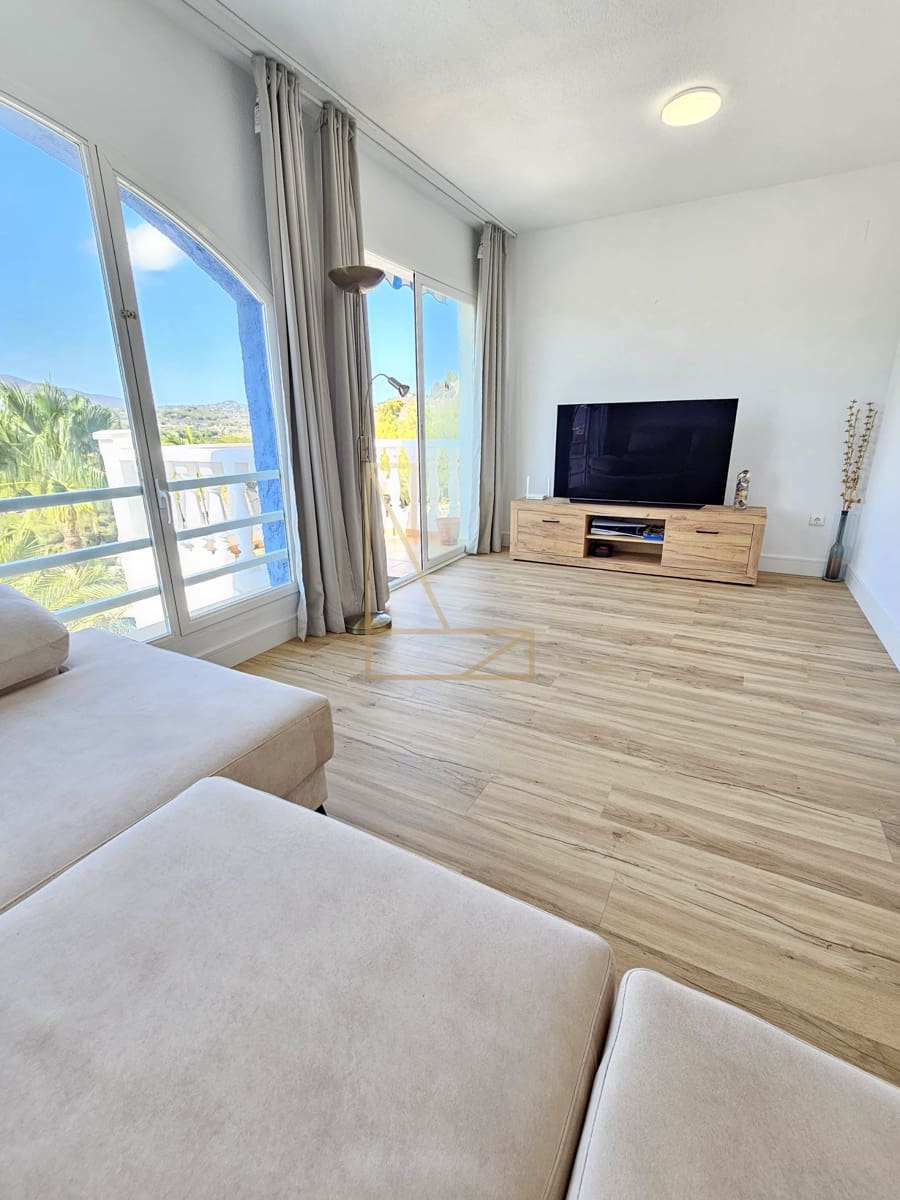 3 soveværelse Byhus til salg i Calpe / Calp med swimmingpool garage - € 350.000 (Ref: 8638240)