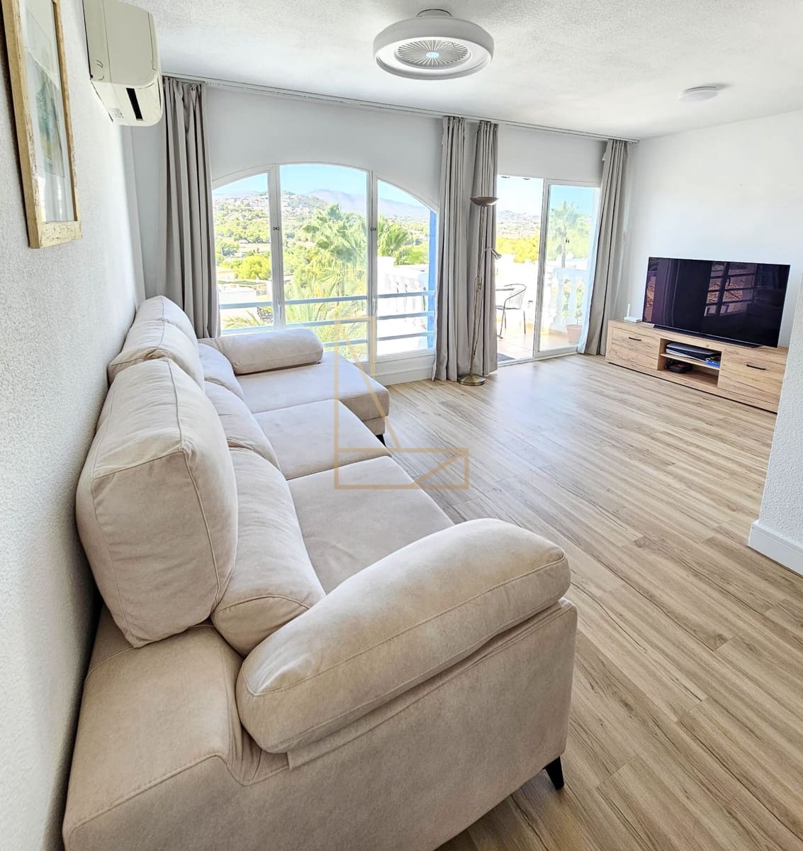 3 soveværelse Byhus til salg i Calpe / Calp med swimmingpool garage - € 350.000 (Ref: 8638240)