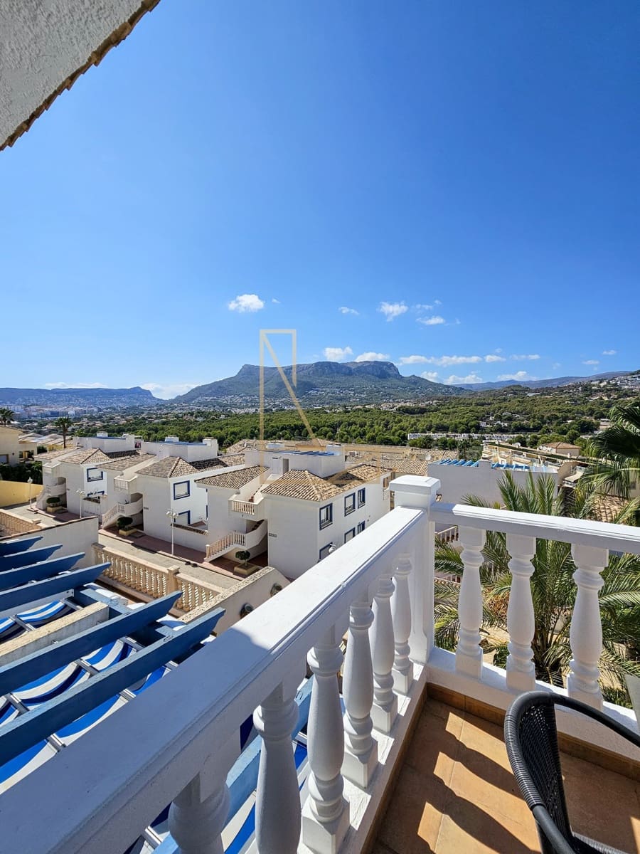 3 soveværelse Byhus til salg i Calpe / Calp med swimmingpool garage - € 350.000 (Ref: 8638240)