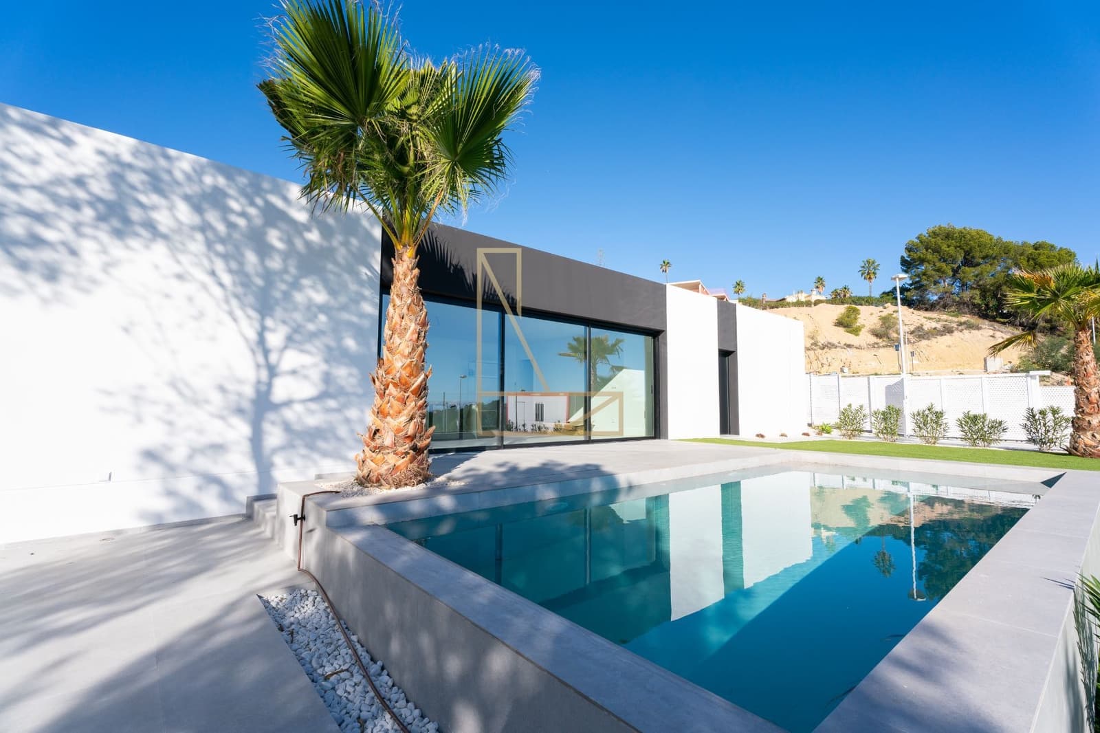 2 bedroom Villa for sale in Alfaz del Pi / L'Alfas del Pi with pool garage - € 338,500 (Ref: 8685877)