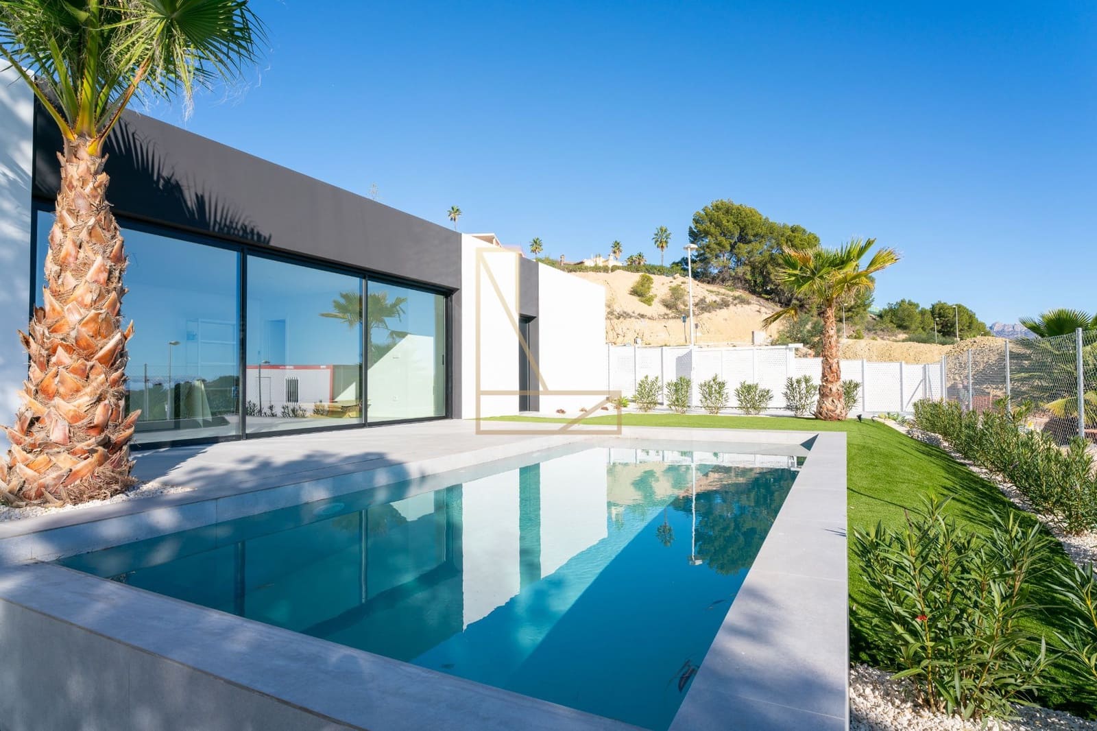 2 bedroom Villa for sale in Alfaz del Pi / L'Alfas del Pi with pool garage - € 338,500 (Ref: 8685877)