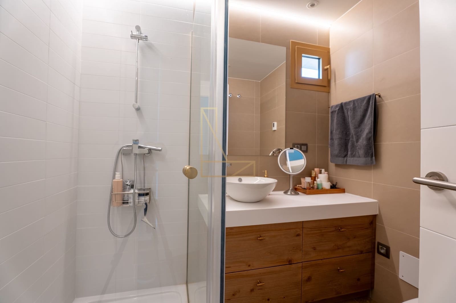 2 soverom Leilighet til salgs i Benidorm med svømmebasseng garasje - € 790 000 (Ref: 8687356)