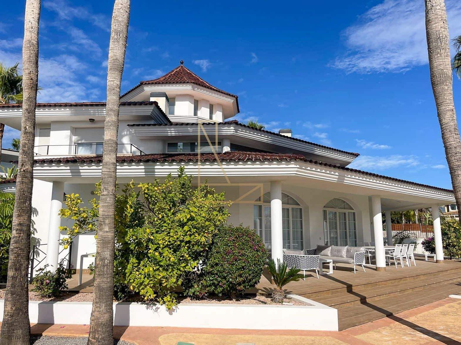 5 slaapkamer Villa te koop in Alfaz del Pi / L'Alfas del Pi met zwembad garage - € 1.600.000 (Ref: 8687358)