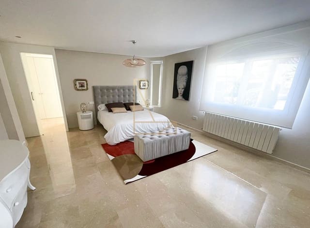 5 slaapkamer Villa te koop in Alfaz del Pi / L'Alfàs del Pi met zwembad garage - € 1.600.000 (Ref: 8687358)