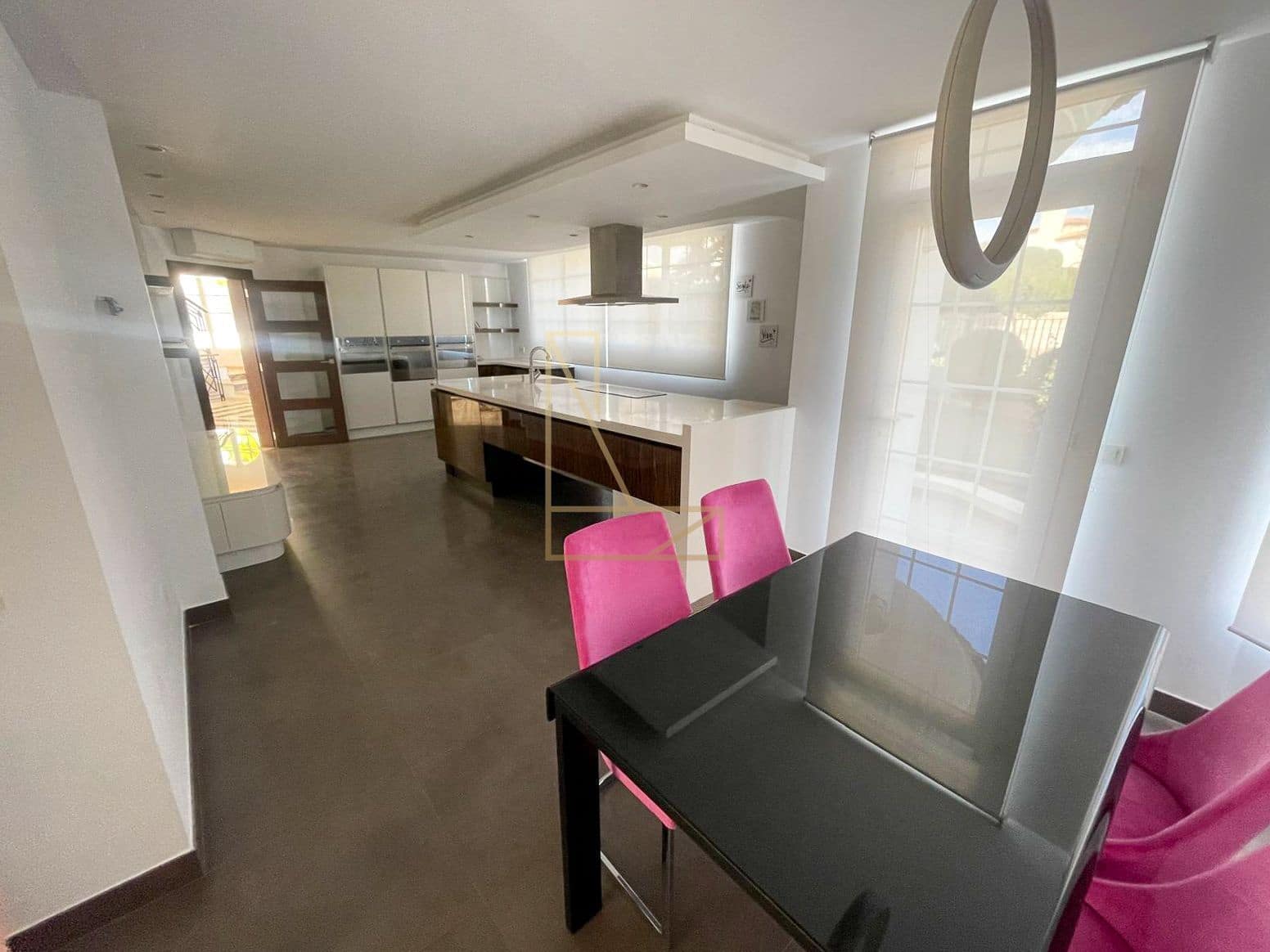 5 slaapkamer Villa te koop in Alfaz del Pi / L'Alfas del Pi met zwembad garage - € 1.600.000 (Ref: 8687358)