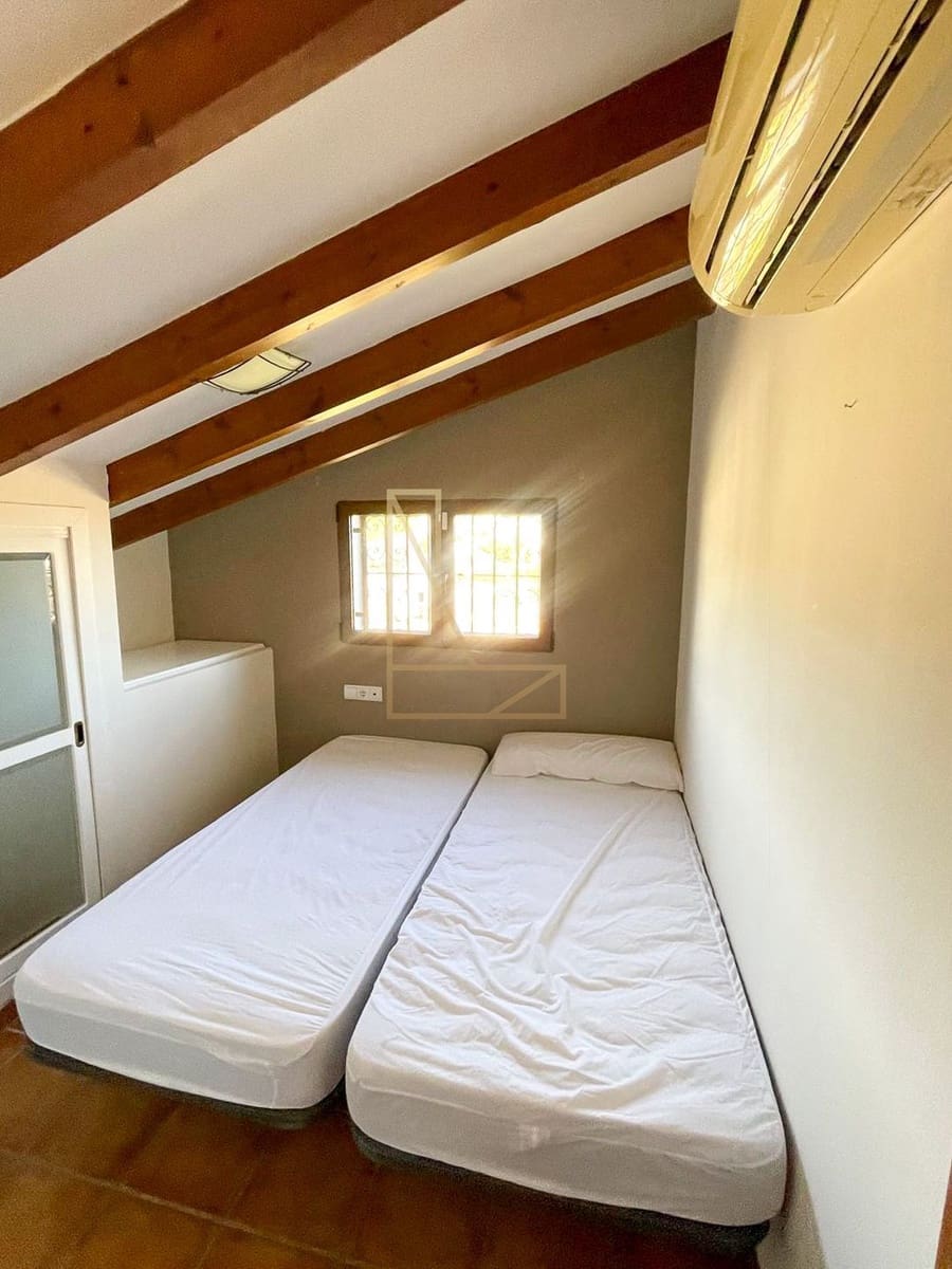 4 soverom Villa til salgs i Alfaz del Pi / L'Alfas del Pi med svømmebasseng garasje - € 796 000 (Ref: 8687359)