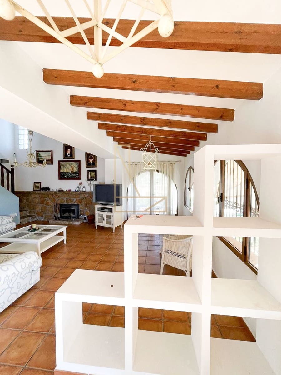 4 soverom Villa til salgs i Alfaz del Pi / L'Alfas del Pi med svømmebasseng garasje - € 796 000 (Ref: 8687359)