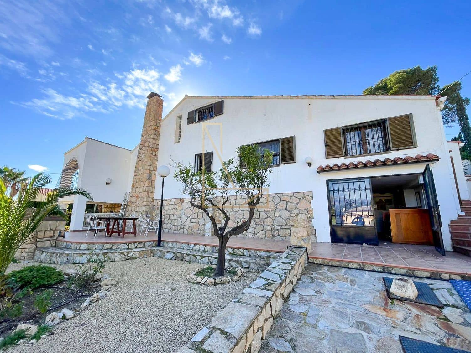 4 soverom Villa til salgs i Alfaz del Pi / L'Alfas del Pi med svømmebasseng garasje - € 796 000 (Ref: 8687359)