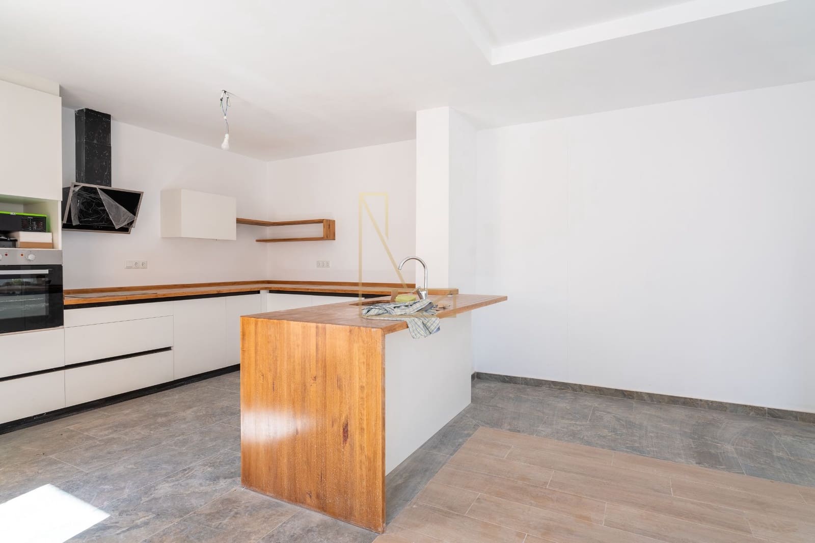 4 makuuhuone Huvila myytävänä paikassa La Nucia mukana uima-altaan 
autotalli - 750 000 € (Ref: 8689261)