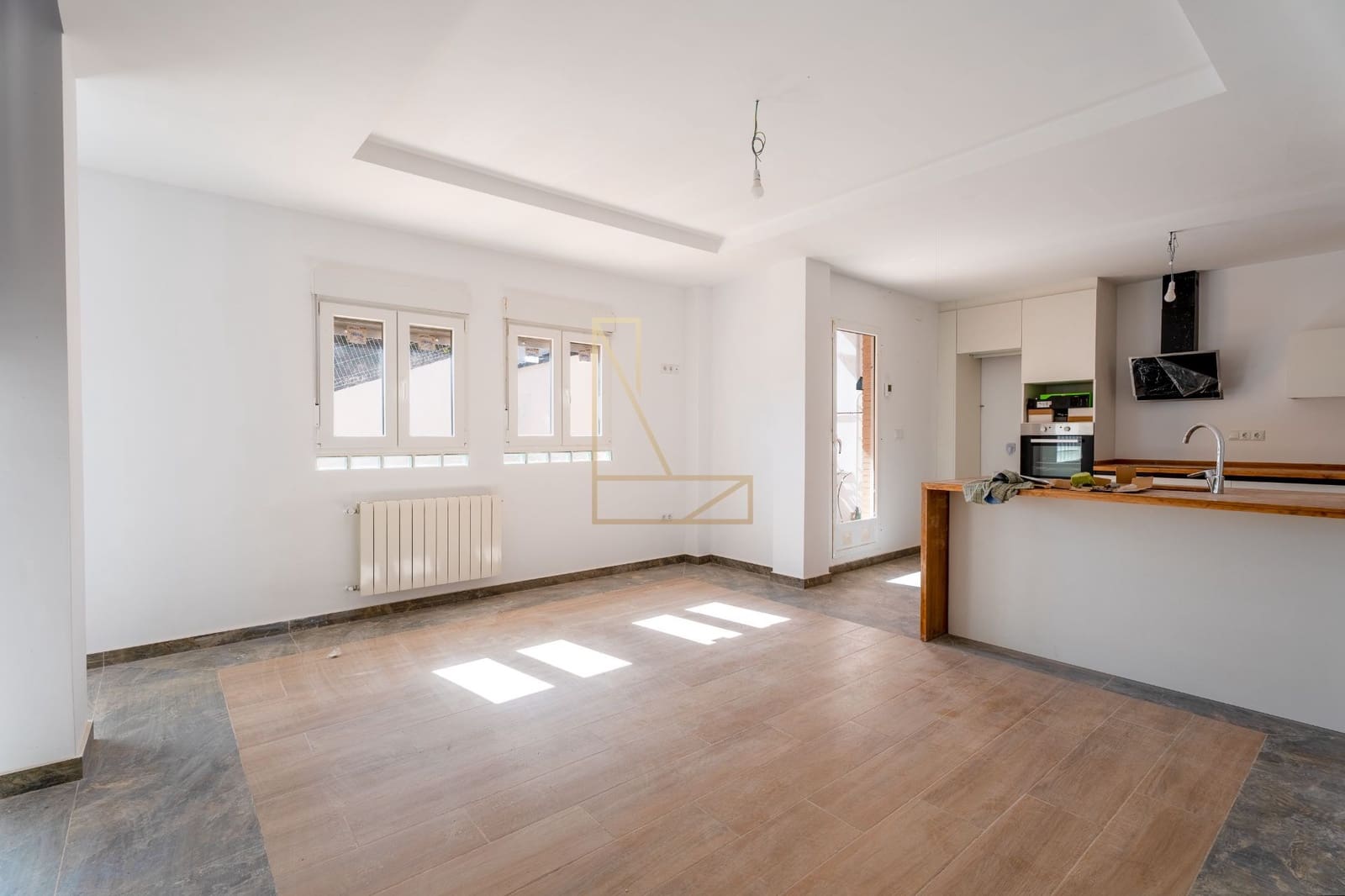 4 makuuhuone Huvila myytävänä paikassa La Nucia mukana uima-altaan 
autotalli - 750 000 € (Ref: 8689261)