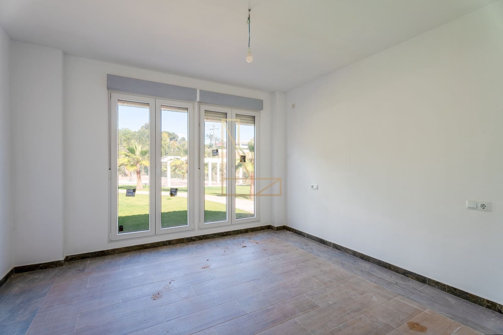 4 makuuhuone Huvila myytävänä paikassa La Nucia mukana uima-altaan 
autotalli - 750 000 € (Ref: 8689261)