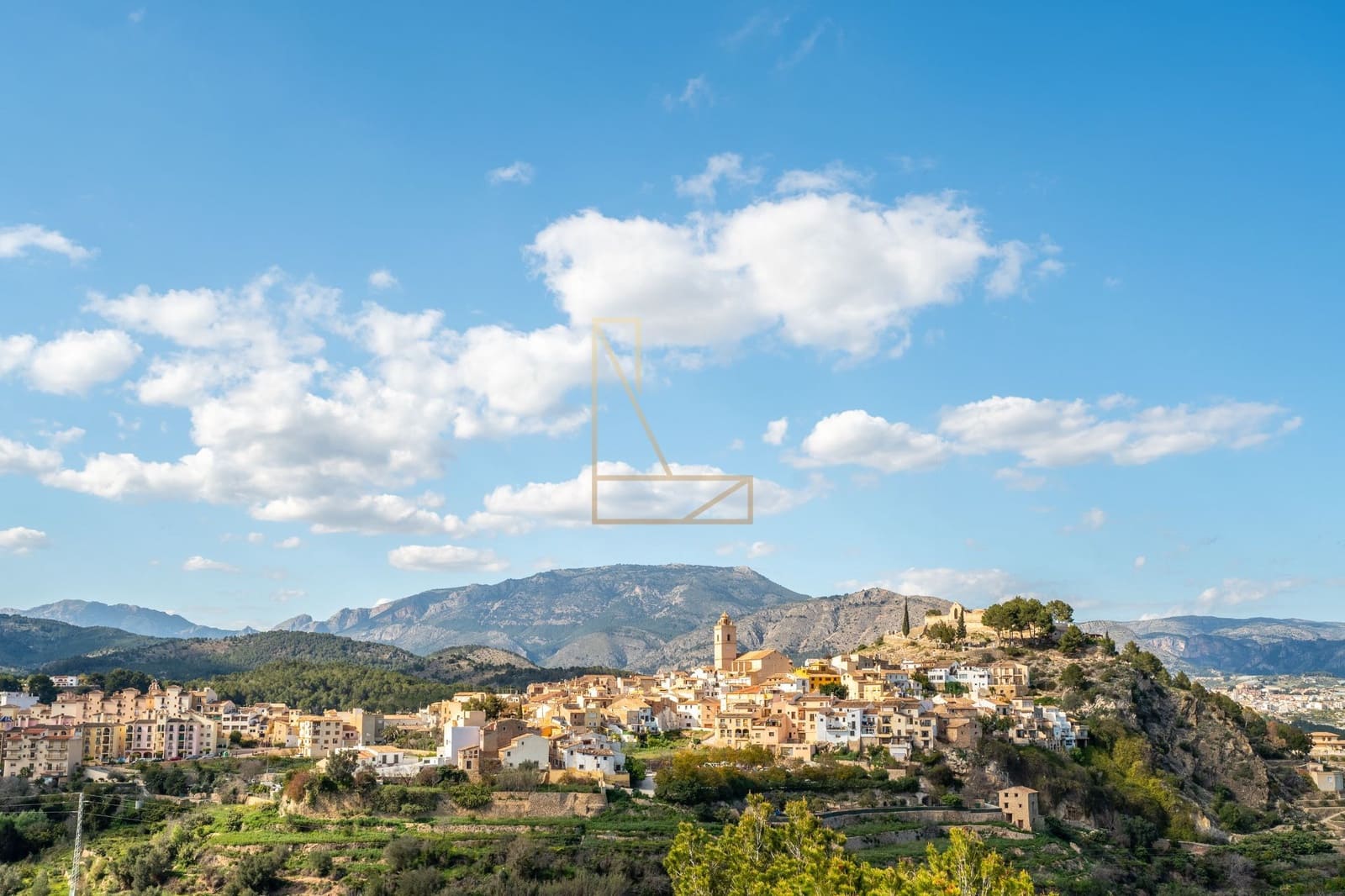 3 bedroom Villa for sale in La Nucia with pool garage - € 1,325,000 (Ref: 8701792)