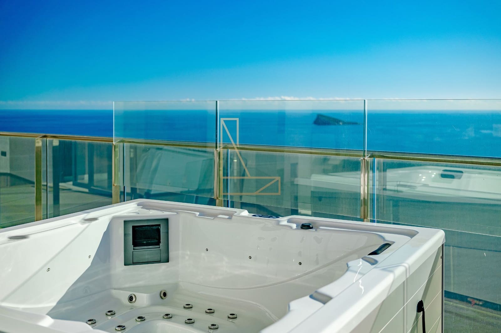 2 slaapkamer Appartement te koop in Benidorm met zwembad garage - € 1.550.000 (Ref: 8747252)