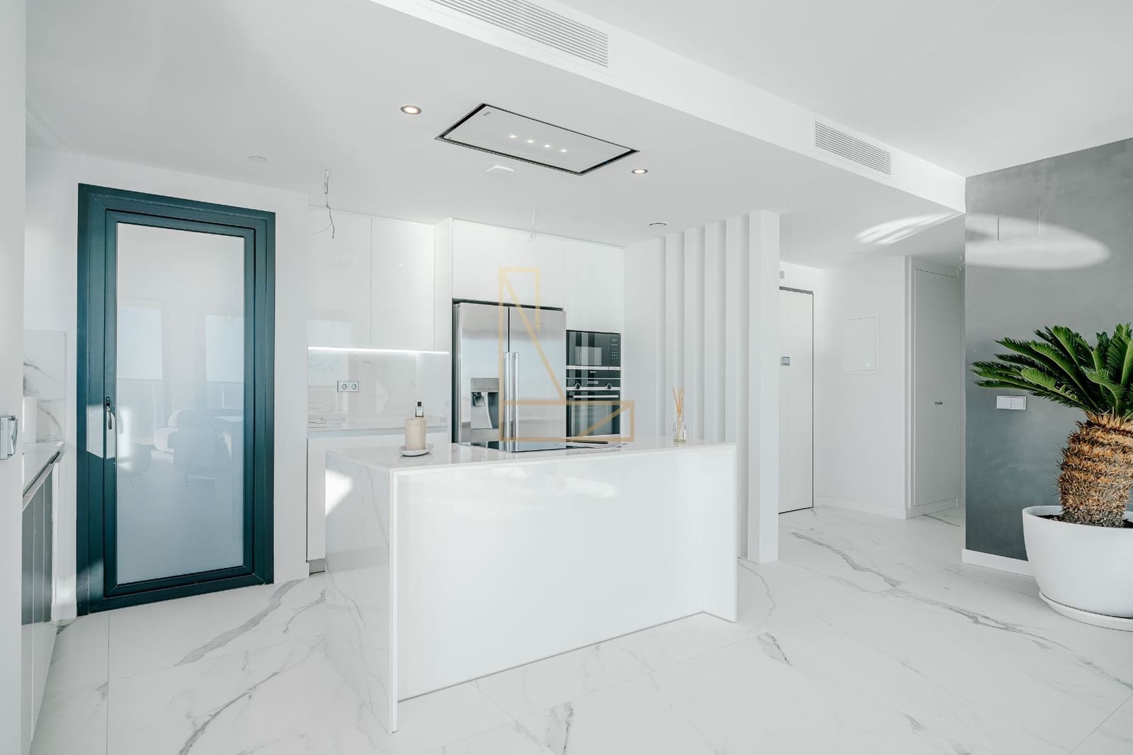 2 slaapkamer Appartement te koop in Benidorm met zwembad garage - € 1.550.000 (Ref: 8747252)