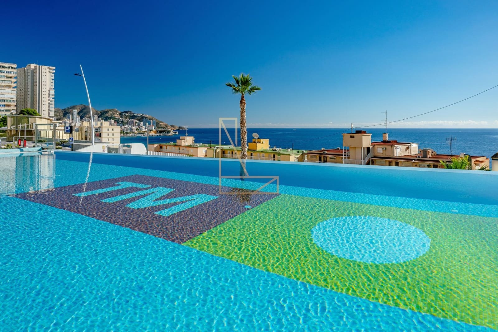 2 slaapkamer Appartement te koop in Benidorm met zwembad garage - € 1.550.000 (Ref: 8747252)