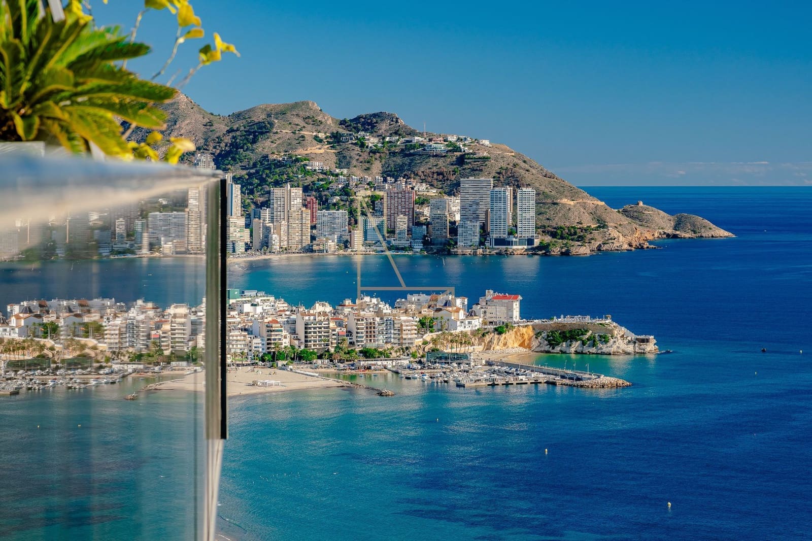 2 slaapkamer Appartement te koop in Benidorm met zwembad garage - € 1.550.000 (Ref: 8747252)