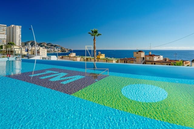 2 slaapkamer Appartement te koop in Benidorm met zwembad garage - € 1.550.000 (Ref: 8747252)