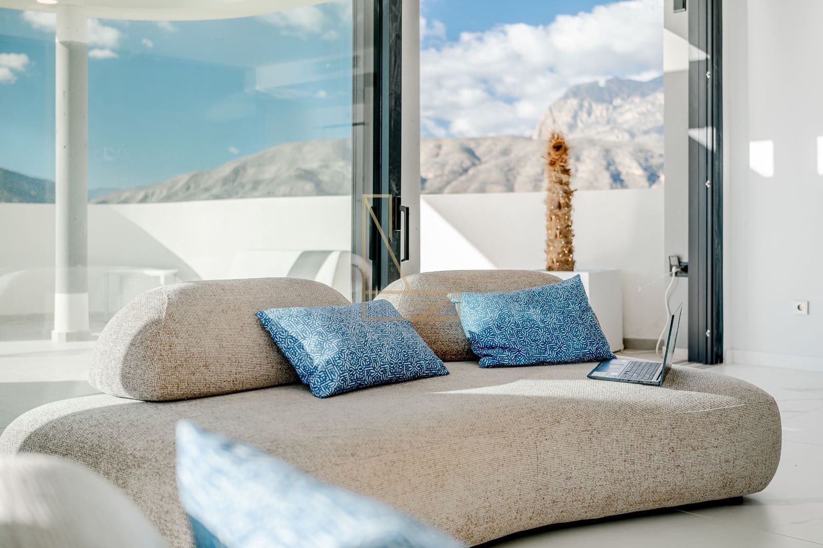 2 slaapkamer Appartement te koop in Benidorm met zwembad garage - € 1.550.000 (Ref: 8747252)