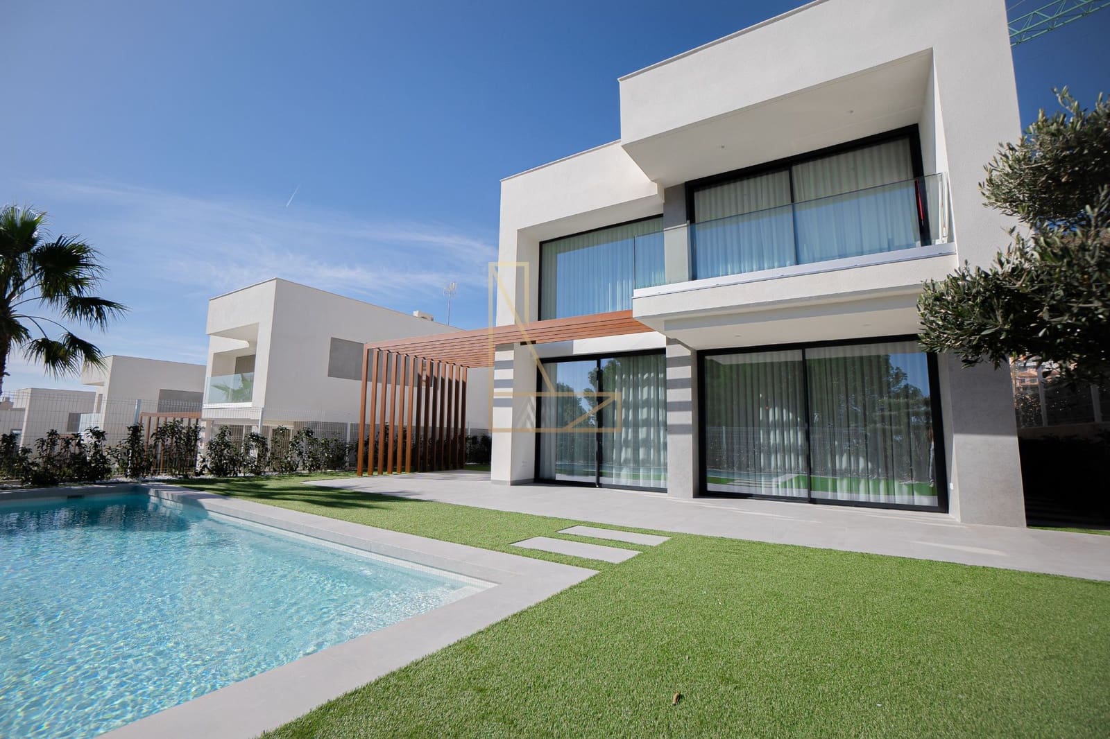 3 bedroom Villa for sale in Finestrat with pool garage - € 840,000 (Ref: 8805898)