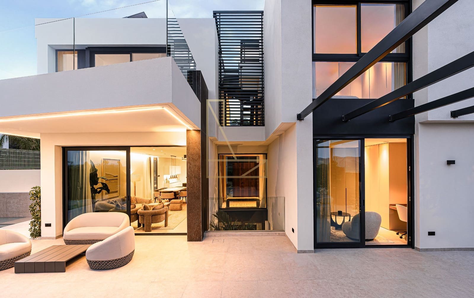 4 bedroom Villa for sale in La Nucia with pool garage - € 1,150,000 (Ref: 8892223)