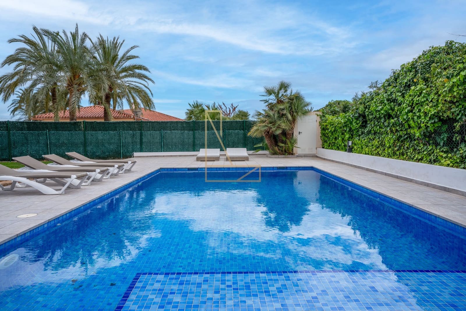 5 soveværelse Villa til salg i Benidorm med swimmingpool garage - € 950.000 (Ref: 8894499)