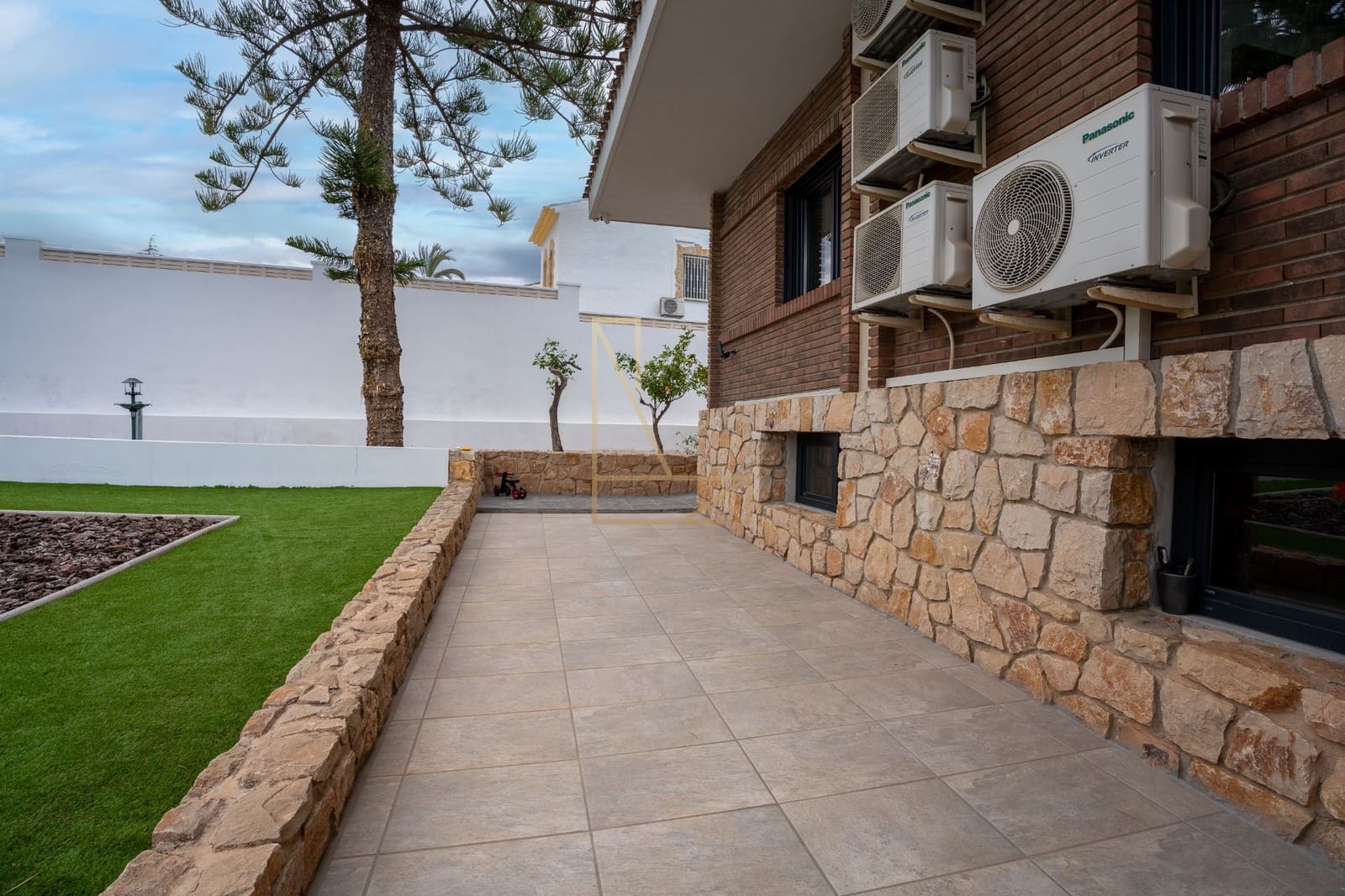 5 soveværelse Villa til salg i Benidorm med swimmingpool garage - € 950.000 (Ref: 8894499)