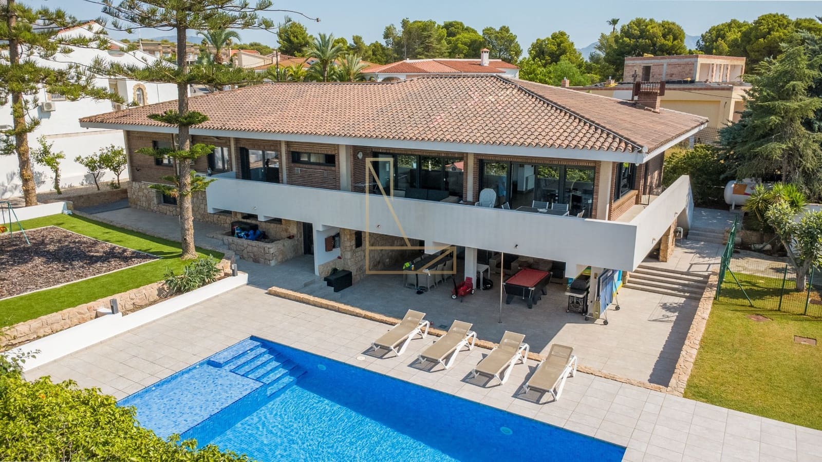 5 soveværelse Villa til salg i Benidorm med swimmingpool garage - € 950.000 (Ref: 8894499)