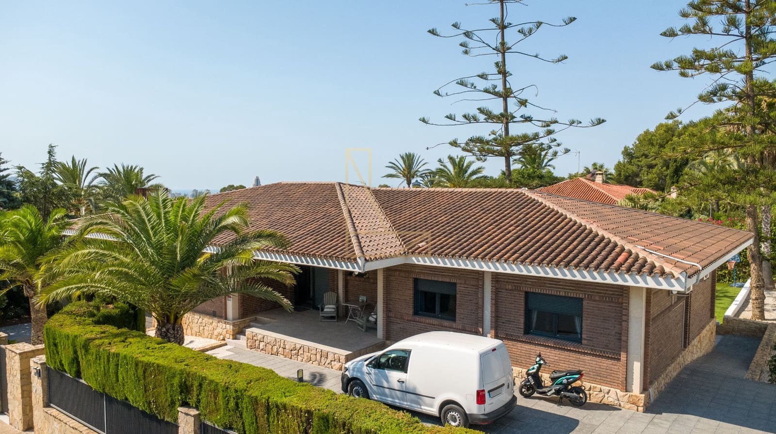 5 soveværelse Villa til salg i Benidorm med swimmingpool garage - € 950.000 (Ref: 8894499)