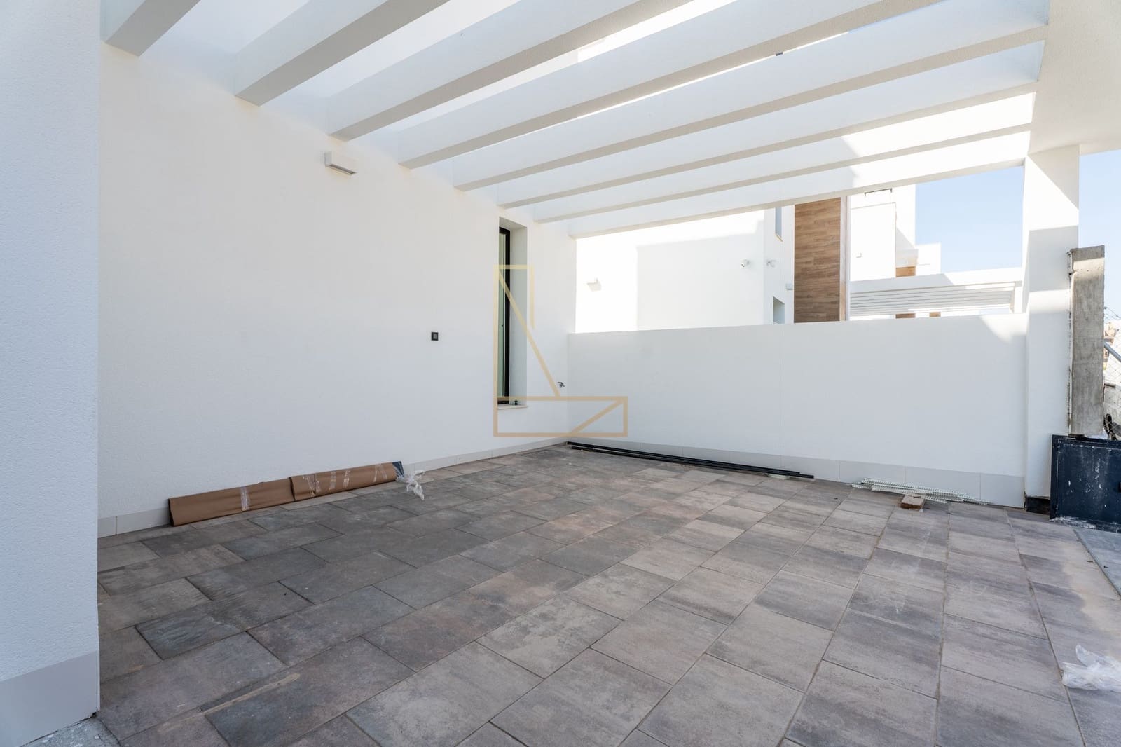 4 bedroom Villa for sale in Finestrat with garage - € 1,350,000 (Ref: 8917707)