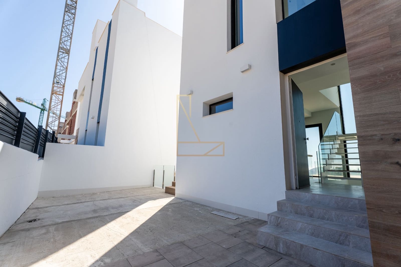 4 bedroom Villa for sale in Finestrat with garage - € 1,350,000 (Ref: 8917707)