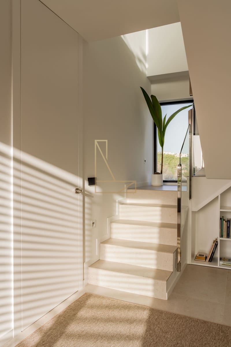 4 bedroom Villa for sale in Finestrat with pool garage - € 950,000 (Ref: 8917709)